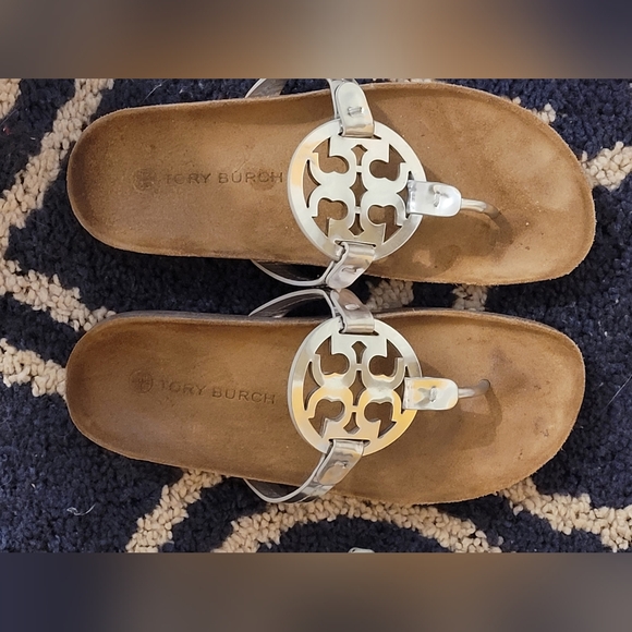 Tori Burch Miller Cloud - Picture 4 of 6